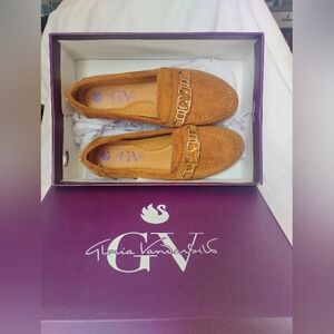 Gloria Vanderbilt Leigh Loafers